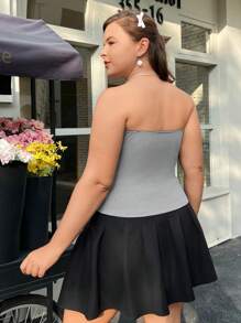 SHEIN MOD Plus Size Solid Color Tube Top With Floral Decor