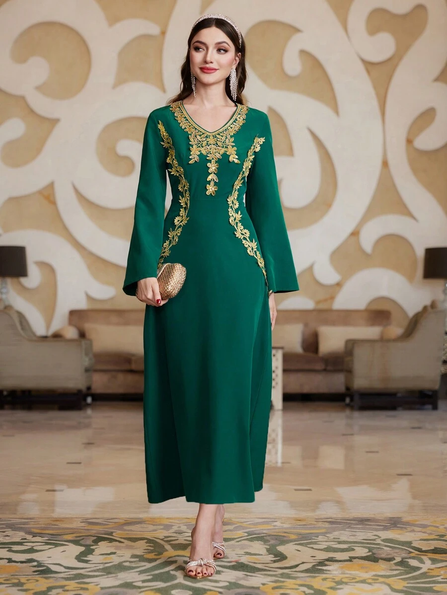 Al Najma 女式刺繡拼接波浪袖洋裝 - 墨綠色 - 查看 1