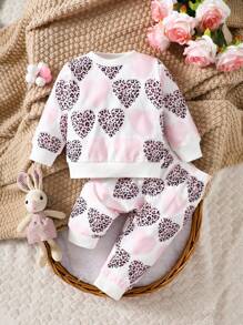 寶寶女孩豹紋愛心印花圓領運動衫和長褲套裝 - 淺粉色 - 查看 1