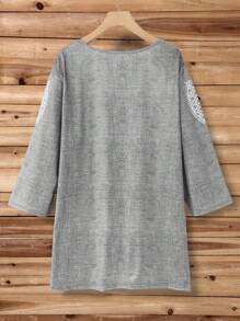 EMERY ROSE Vrouwen Grote maten V-hals Geometrisch Geprint T-shirts