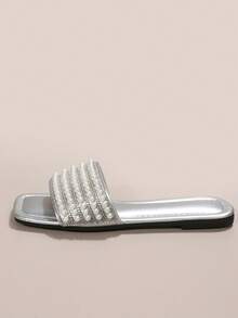 女式串珠带平底凉鞋，2023 年夏季新款韩国时尚沙滩拖鞋 - 銀色 - 查看 3