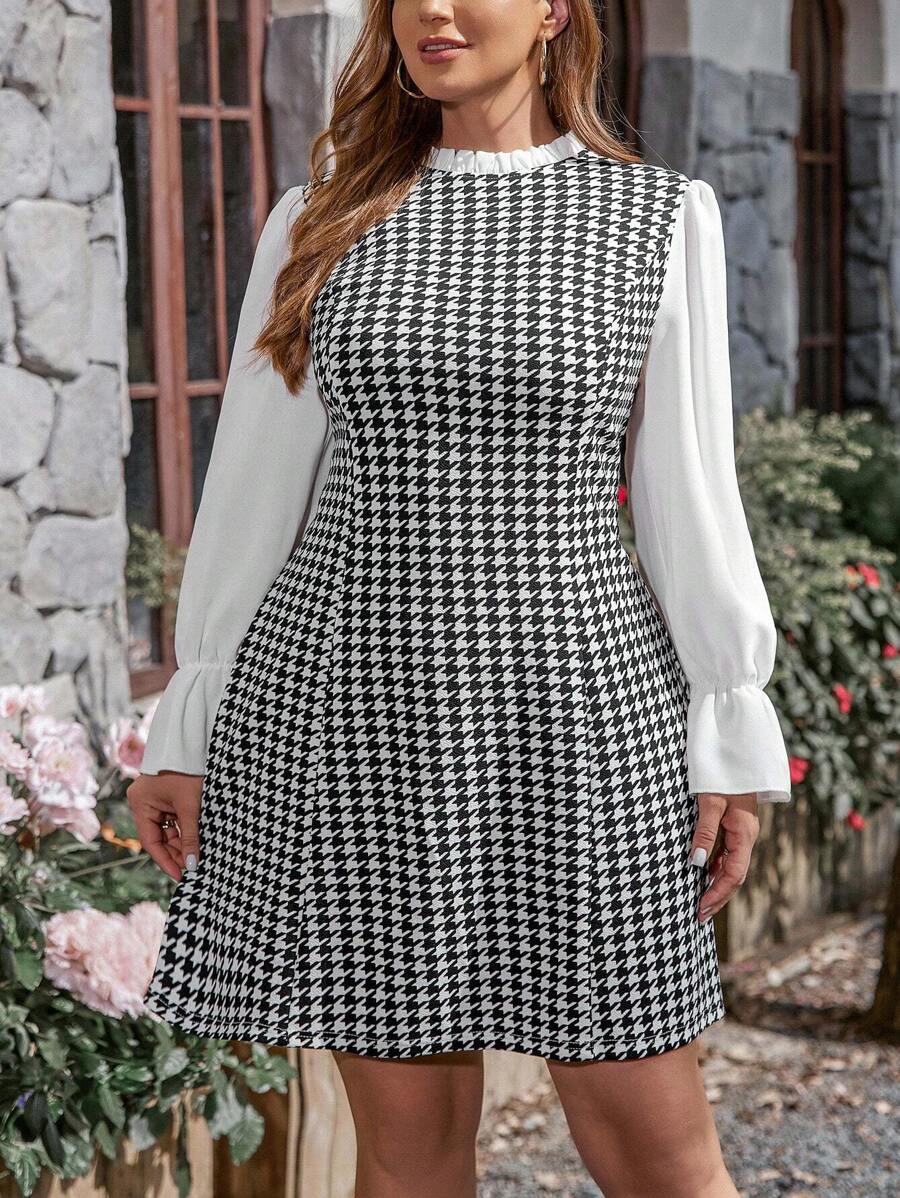 SHEIN Clasi 加大尺碼大腳掌爬紋拼接荷葉袖連衣裙 - 黑與白 - 查看 1