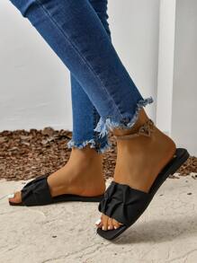 Plus Size Women Fashion Round Toe Pleated Slip-On Flat Slides