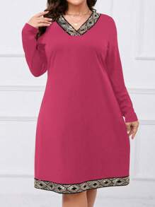 SHEIN LUNE 大尺碼女裝長袖幾何圖案拼接連衣裙 - 玫紅色 - 查看 1