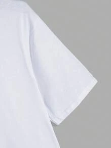 Manfinity Homme 男式太空人字母印花 T 卹