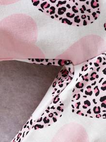 寶寶女孩豹紋愛心印花圓領運動衫和長褲套裝 - 淺粉色 - 查看 7