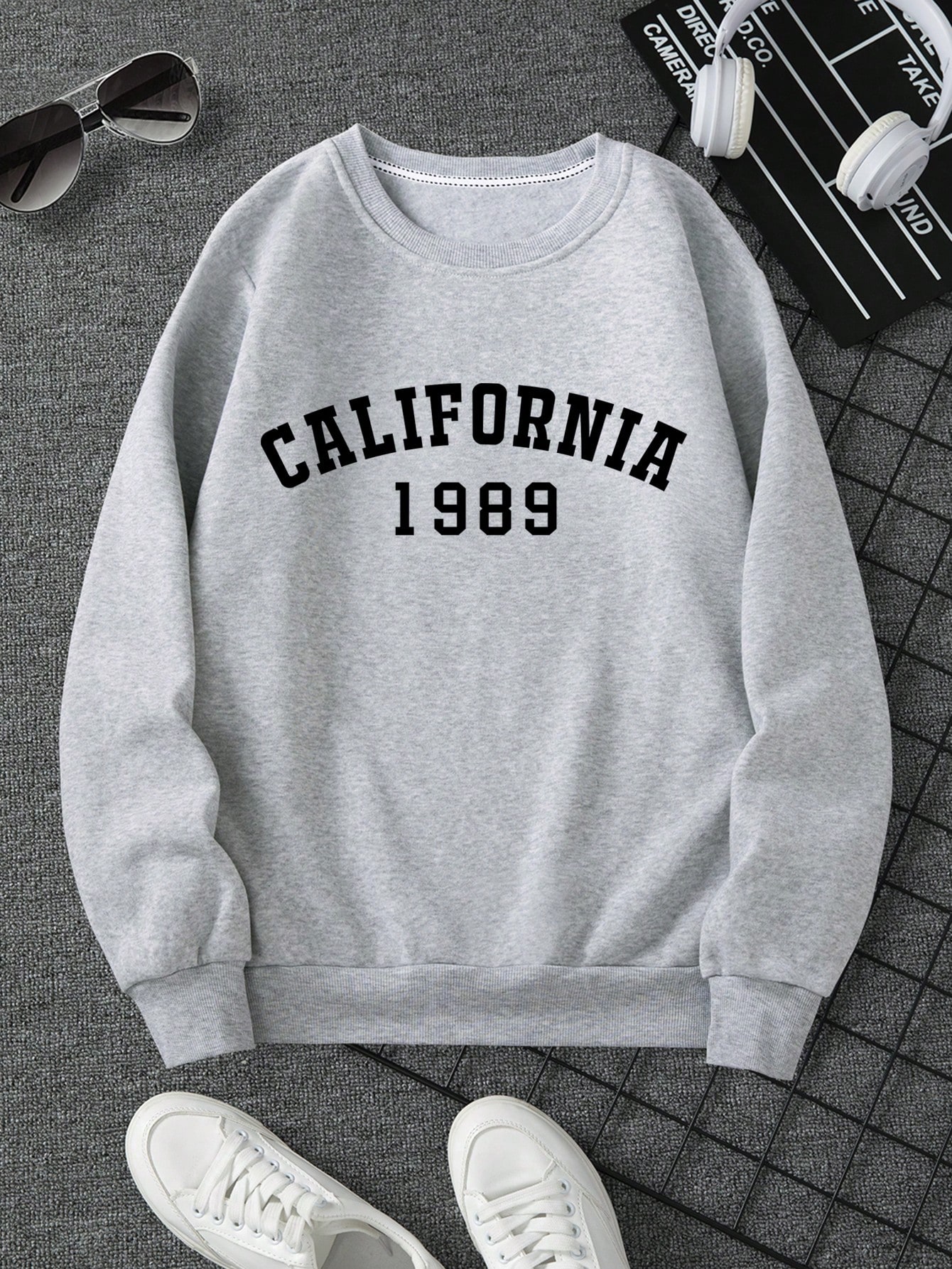 Manfinity Dauomo Men's Letter Printed Round Neck Sweatshirt