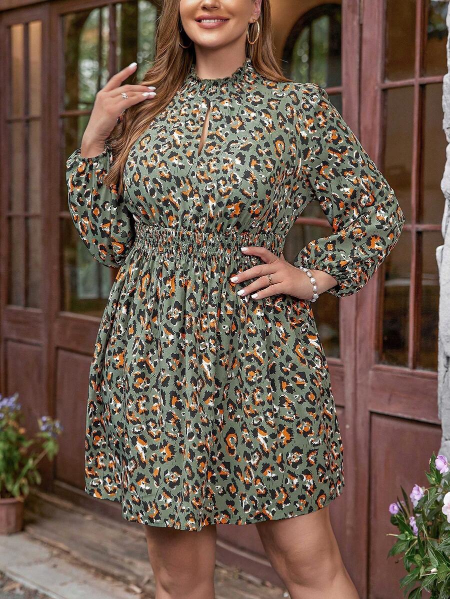 SHEIN Clasi 女款大尺碼燈籠袖印花收腰連身裙 - 綠色 - 查看 1