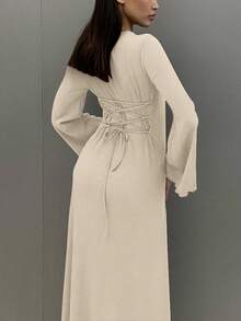 女士休闲圆领修身长喇叭袖后系带优雅日常街头秋冬长款连衣裙 - 杏色 - 查看 2