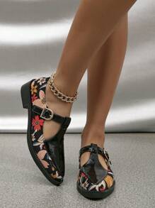 2025 秋季女士平底厚底方头一脚蹬布洛克鞋，玛丽珍牛津鞋，中跟，黑色，复古英伦风格