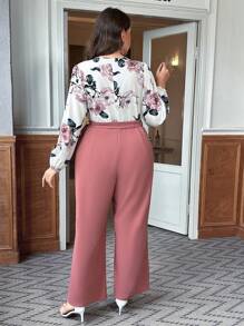 SHEIN Clasi Kích thước lớn In hoa Bọc Đường viền cổ áo Thắt lưng Áo liền quần Với Tay áo đèn lồng - Hồng - Xem 2