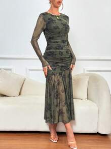 SHEIN Privé 女款荷葉邊褶裥花卉連衣裙,蕾絲邊裝飾 - 黑色 - 查看 5