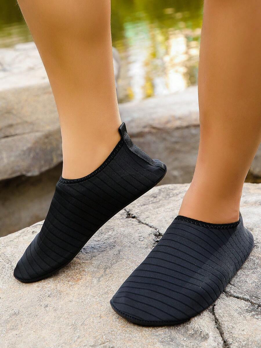 Barefoot Running Yoga Soft Bottom Shoes For Couples Spring And Summer, Men'S Water Shoes With Anti-Slip And Anti-Cut Protection For Swimming, Diving And Floating - Black - View 1