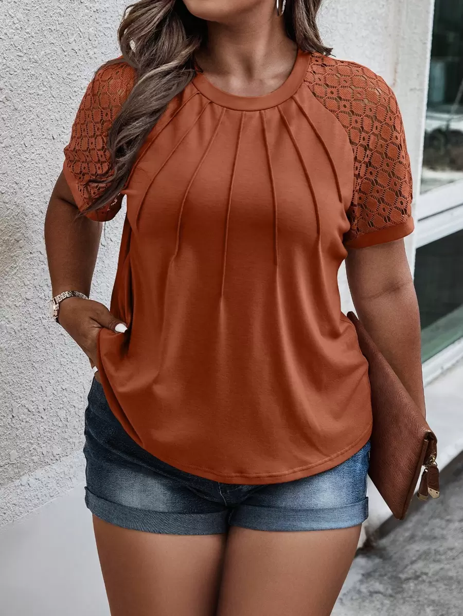 SHEIN LUNE 大尺碼女蕾絲插肩短袖 T 卹 - 鏽棕色 - 查看 1