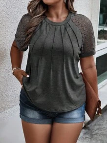 SHEIN LUNE Kích thước lớn Ren Vá lại Raglan Ngắn tay Vòng cổ Áo thun - Màu xám đen - Xem 1