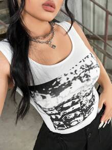 SHEIN EZwear Camiseta Sin Mangas Estampada De Talla Grande