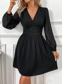 SHEIN Frenchy 女士交叉領口提花燈籠袖連衣裙 - 黑色 - 查看 5