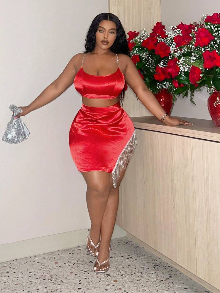 Plus Size Women's Sexy Bodycon Two-Piece Set With Chain Splicing Cami Top And Skirt