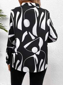SHEIN Clasi 大尺碼幾何圖案印花凹口領襯衫 - 黑與白 - 查看 2