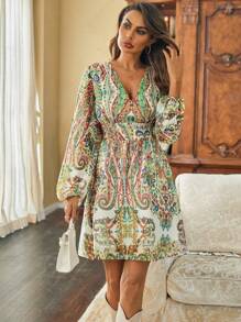 Aveloria Langarmkleid Mit Zufälligem Muster