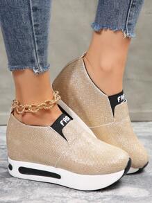 Zapatillas casuales doradas para mujer 2025, con suela gruesa y plataforma tipo cuña, diseño slip-on con elástico para ponerse y quitarse fácilmente, adecuadas para caminar, senderismo - Dorado - Ver 1