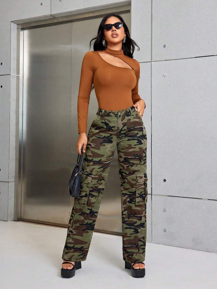 Women's Camouflage Printed Cargo Jeans
