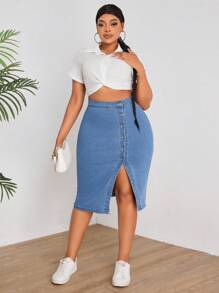 SHEIN SXY Plus Size High Waisted Denim Skirt With Upward Buttons - Light Wash - View 3