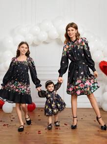 SHEIN 嬰兒女1件花卉印花蕾絲襯衫連袖裙 - 黑色 - 查看 1
