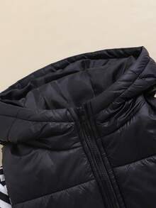 SHEIN 3入組/套小男童學院風條紋圖案運動衫,背心和長褲 - 黑色 - 查看 3