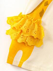 SHEIN 少女用長頸鹿印花短袖t恤 - 杏色 - 查看 3