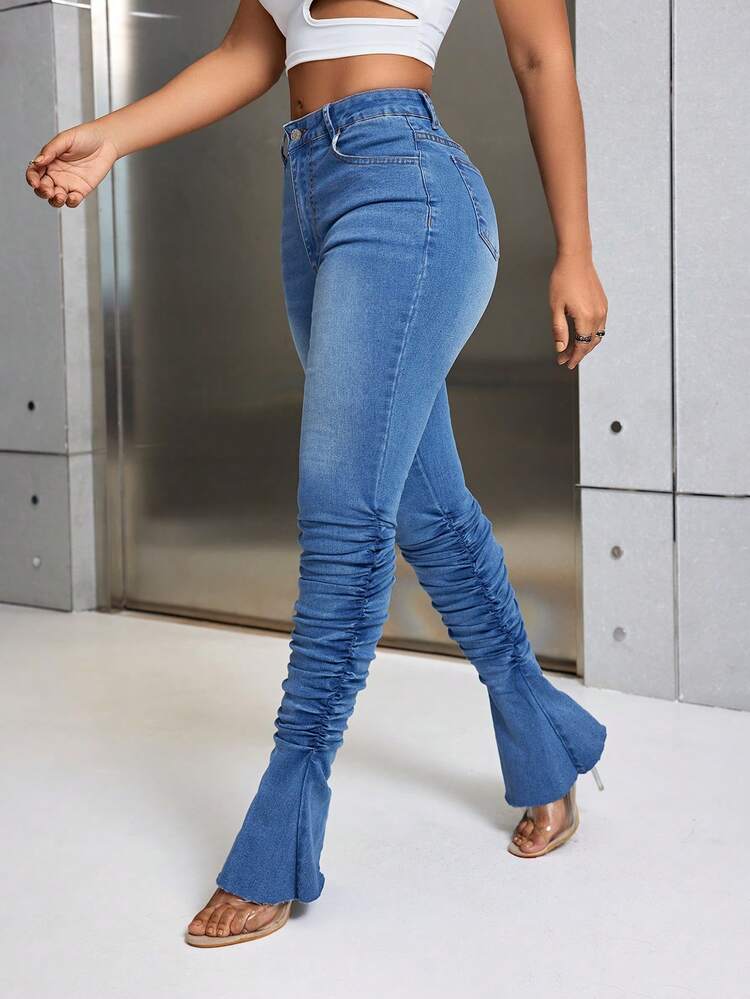 Women's Flared Jeans With Pleated Hem