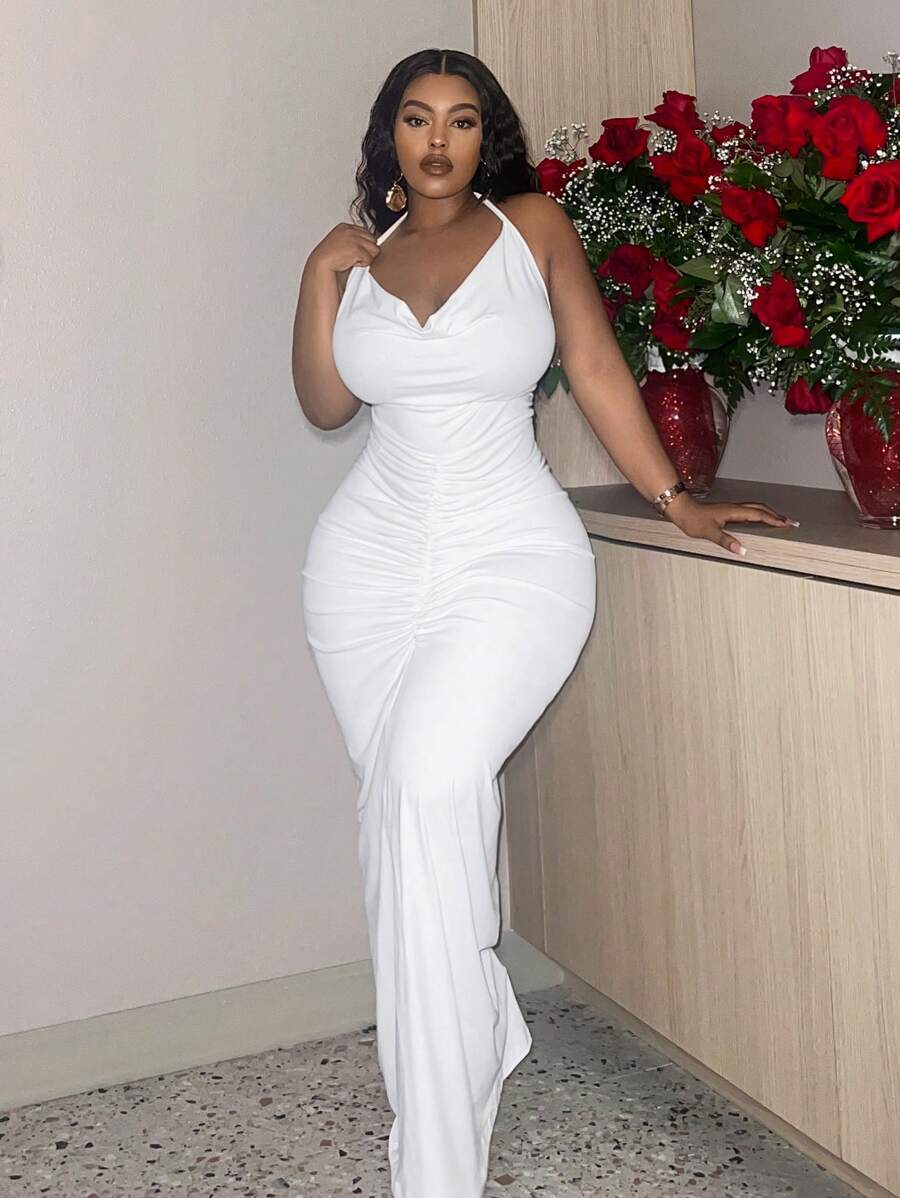 Slaydiva Slayr Plus 优雅白色紧身吊带系带褶皱连衣裙，适合情人节、约会之夜、俱乐部、舞会、性感 - 白色 - 查看 1