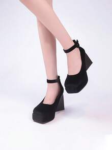 童話風格女鞋：防水平台絲絨珍鞋,厚底粗跟適用於春秋季節 - 黑色 - 查看 2