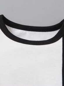 SHEIN 2入組年輕男孩彩色拼接字母印花T卹和短褲，休閒運動春夏套裝