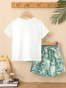 SHEIN 男童字母和热带印花短袖 T 恤和短裤度假休闲装 - 彩色 - 查看 2