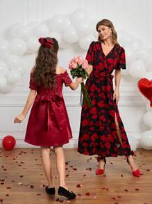 Robe Courte À Épaules Dénudées Et Nœud Papillon En Dentelle Décorée De Patchwork Pour Jeunes Filles