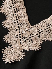 SHEIN LUNE Plus Size Color Block Embroidered Floral Long Sleeve T-Shirt - Black - View 5