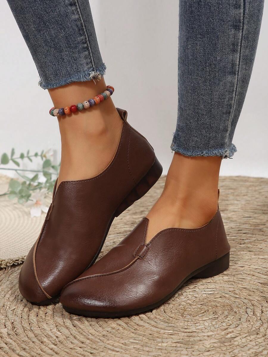 Fashionable Casual Comfortable Coffee Color Women's Flat Shoes Suitable For Daily Wear In Spring And Autumn - Coffee Brown - View 1