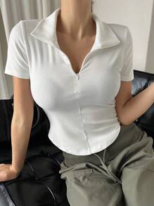 DAZY 女款短袖領短版 T 卹