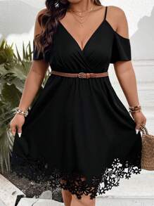 SHEIN Clasi 大尺碼女士露肩連衣裙，燒痕邊設計