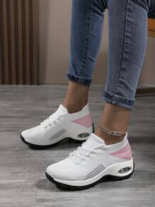 Ladies' Fashionable New Style Breathable Slip-On Sport Shoes - White - View 1