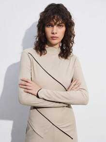 BizChic Bộ áo thun dài tay cổ đứng viền bất đối xứng và quần dài cho nữ - Màu Khaki - Xem 6