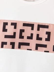 SHEIN 3入組幾何圖案拼接圓領短袖T恤和短褲配桶帽套裝，適用於年輕男孩，夏季