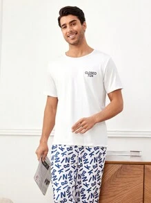 Conjunto De Ropa De Hogar Para Hombres Con Camiseta De Manga Corta Y Pantalones Cortos De Dormir Con Letras Impresas