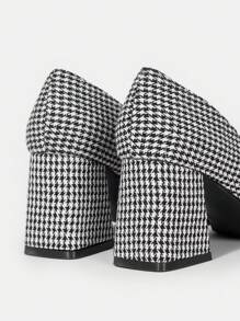 Women's Black High Heeled Pumps - Black and White - View 5