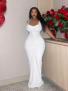 Slaydiva Slayr Plus 优雅白色紧身吊带系带褶皱连衣裙，适合情人节、约会之夜、俱乐部、舞会、性感 - 白色 - 查看 4