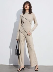 BizChic Bộ áo thun dài tay cổ đứng viền bất đối xứng và quần dài cho nữ - Màu Khaki - Xem 5