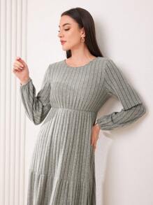 Mulvari Solid Color Ribbed Knitted Dress - Grey - View 8