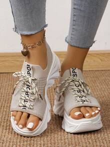 女式英文字母鏤空透氣網布運動涼鞋 - 米色 - 查看 2