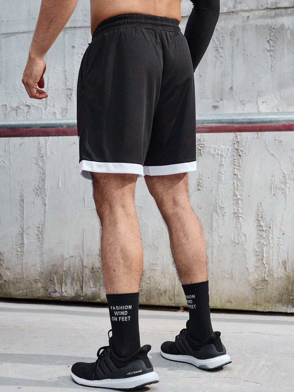Men's Drawstring Waist Sports Shorts In Color-Block & Letter Pattern Jogger Shorts Sweat Pants Black Shorts